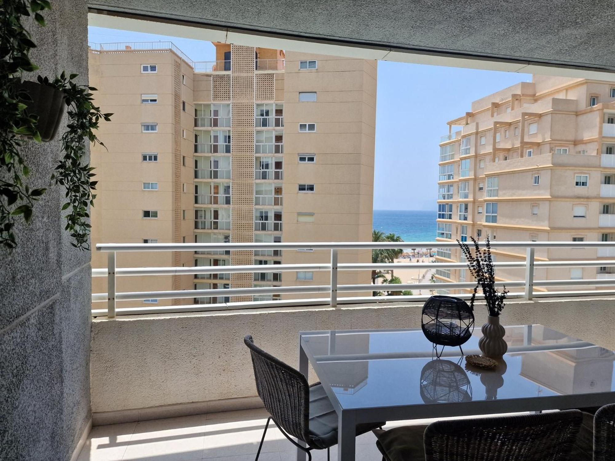 Cozy Apartment Apolo XIV Seaview Калпе Екстериор снимка